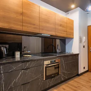 Wola Luxury ורשה